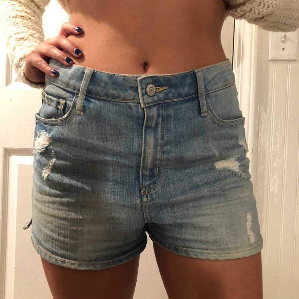 Super cute jean shorts